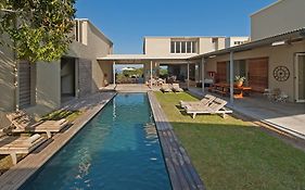 Mosselberg On Grotto Beach